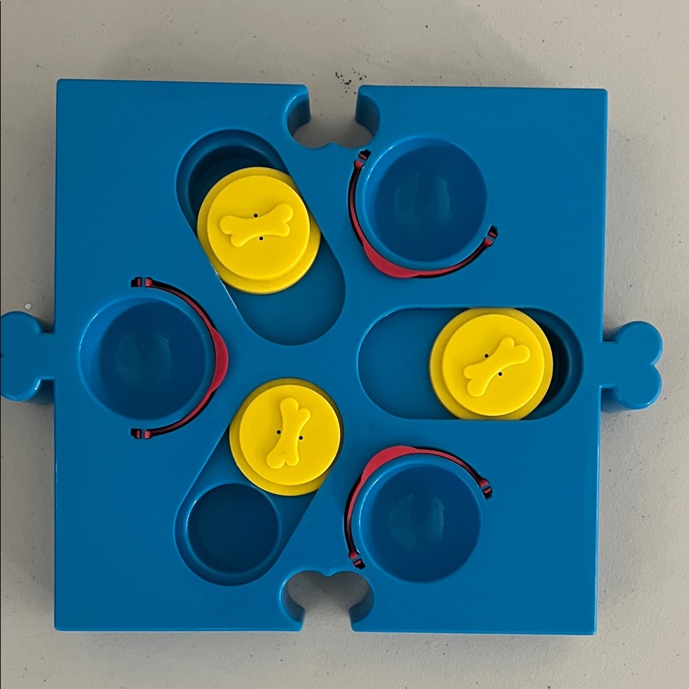 💥Blue and Yellow Puzzle treat toy for 🐶 💥
